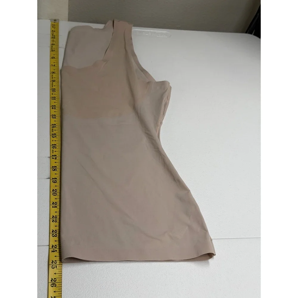 Spanx Top Womens XL Beige Shaping Slimming Thinstincts Tank Lightweight Neutral